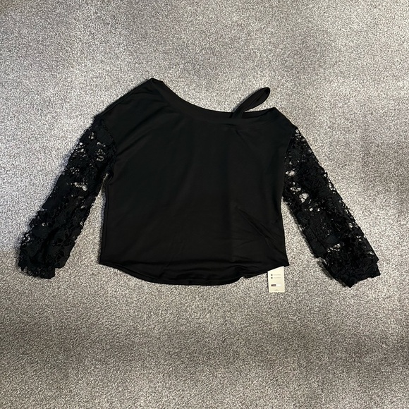 SHEIN black lace top - Picture 3 of 6